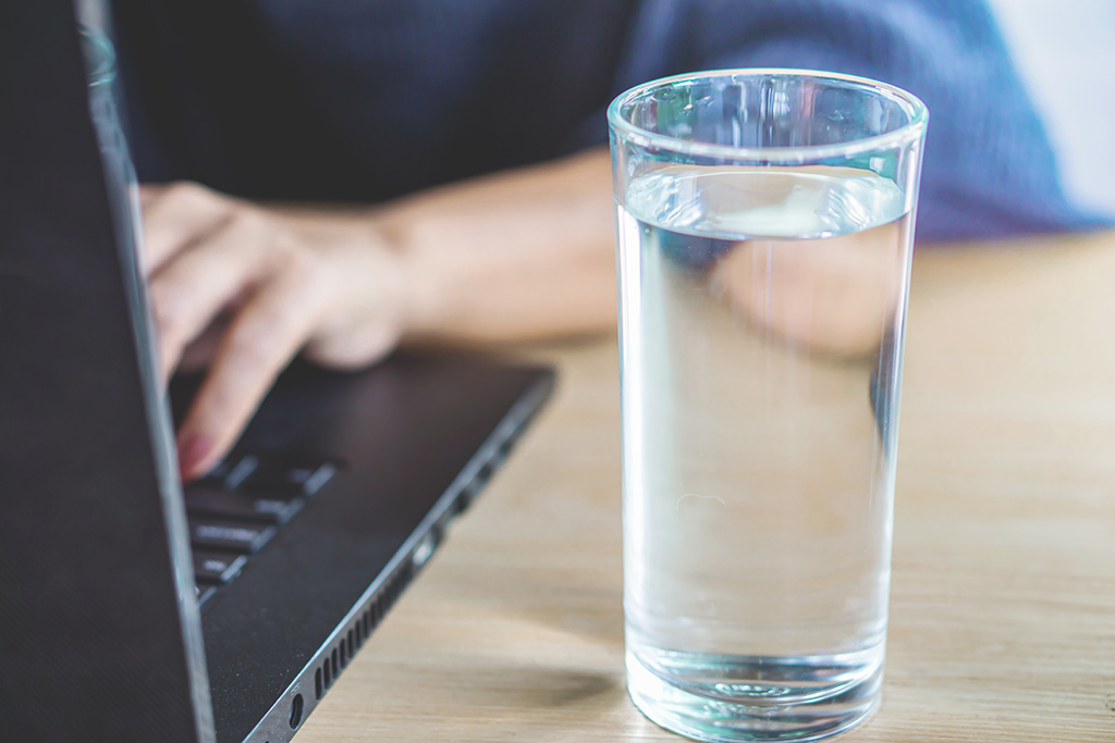 Manhattan water service and healthy vending service
